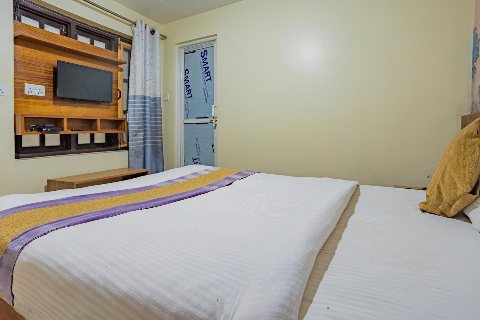 Oyo 821 Hotel Gauri Katmandu Zewnętrze zdjęcie