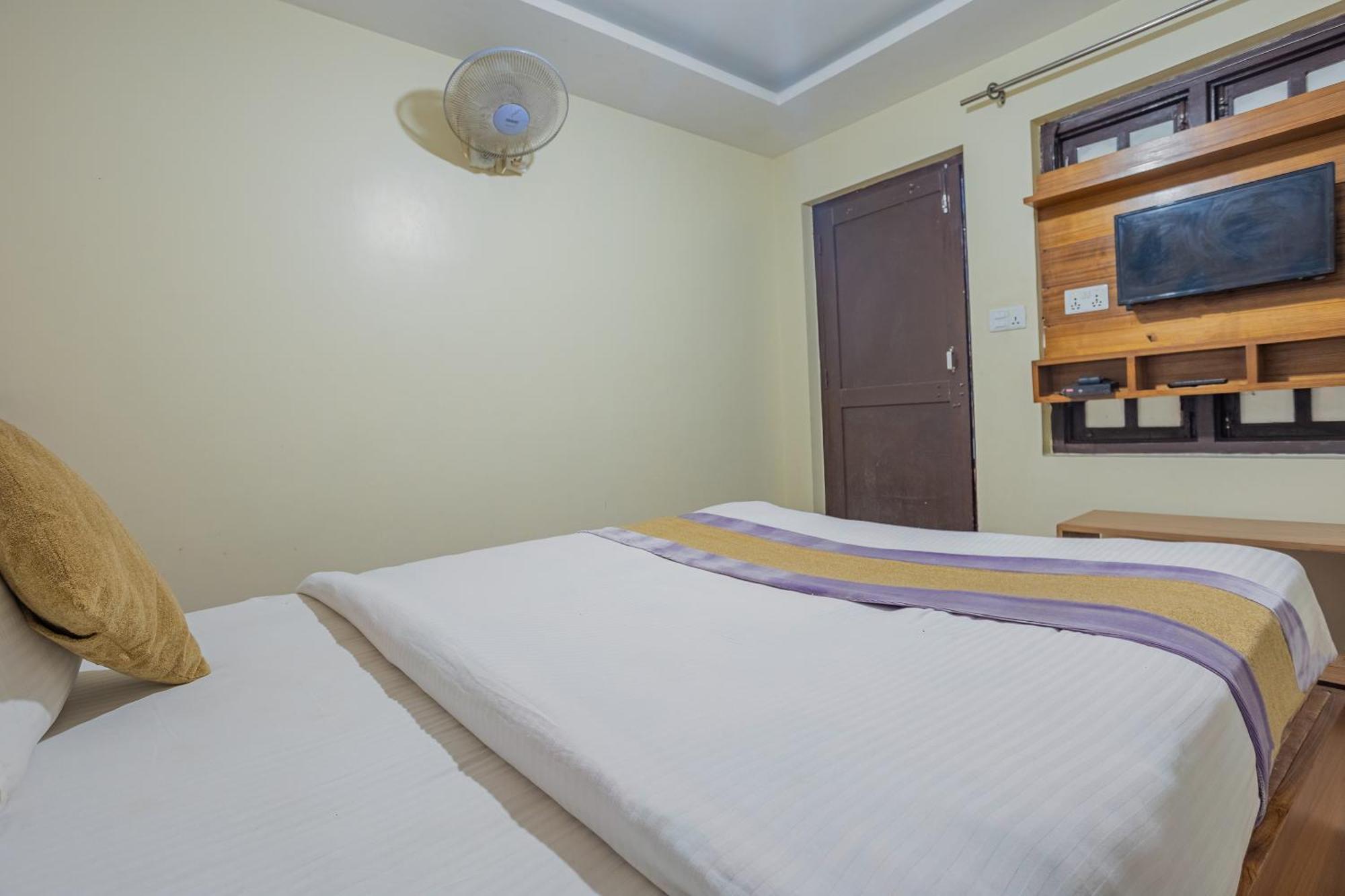 Oyo 821 Hotel Gauri Katmandu Zewnętrze zdjęcie